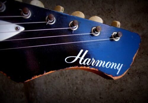 Harmony guitar