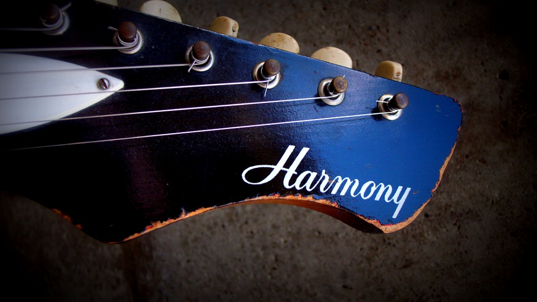 Harmony® guitar