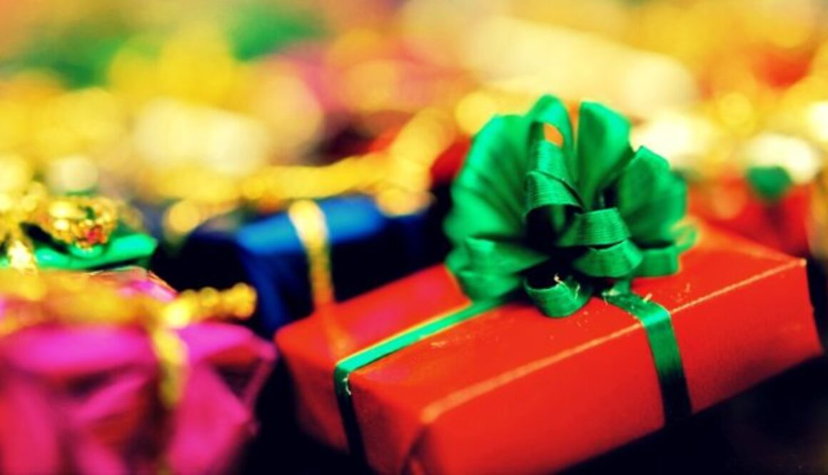 gift wrapped presents Individualization®