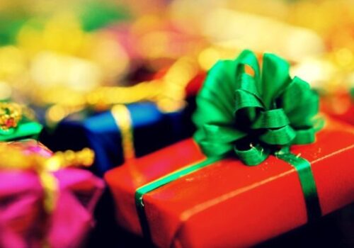 gift wrapped presents Individualization®