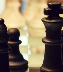 chess board game pieces