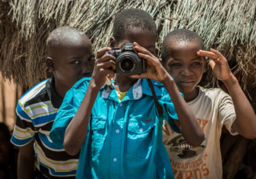 African-Kids-with-camera