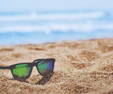 sun-glasses-on-the-beach