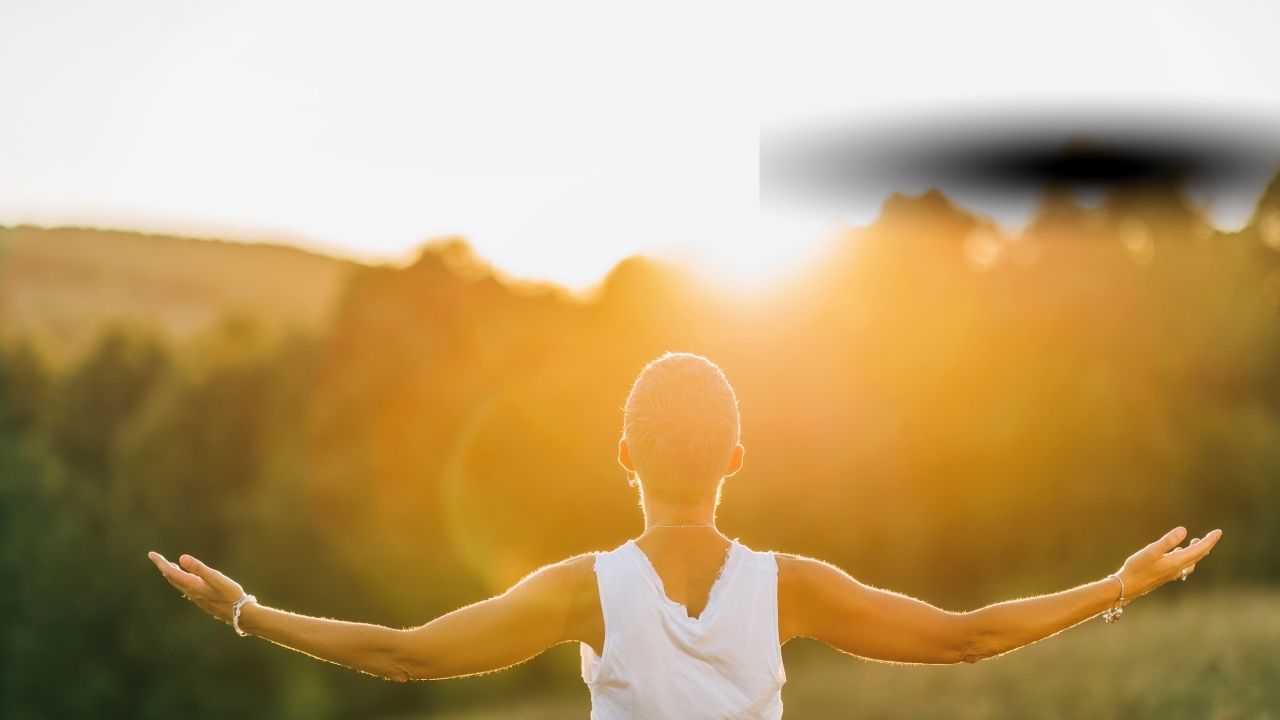 FEATURED S09EP11 - 3_11_26 What Are You Still Carrying_ A Leadership Lesson from a Zen Story