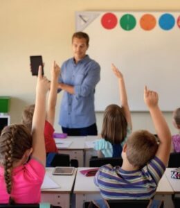 FEATURED S09EP18 - What It Looks Like for Leaders to Model Learning