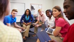 FEATURED S09EP25 - High School Students